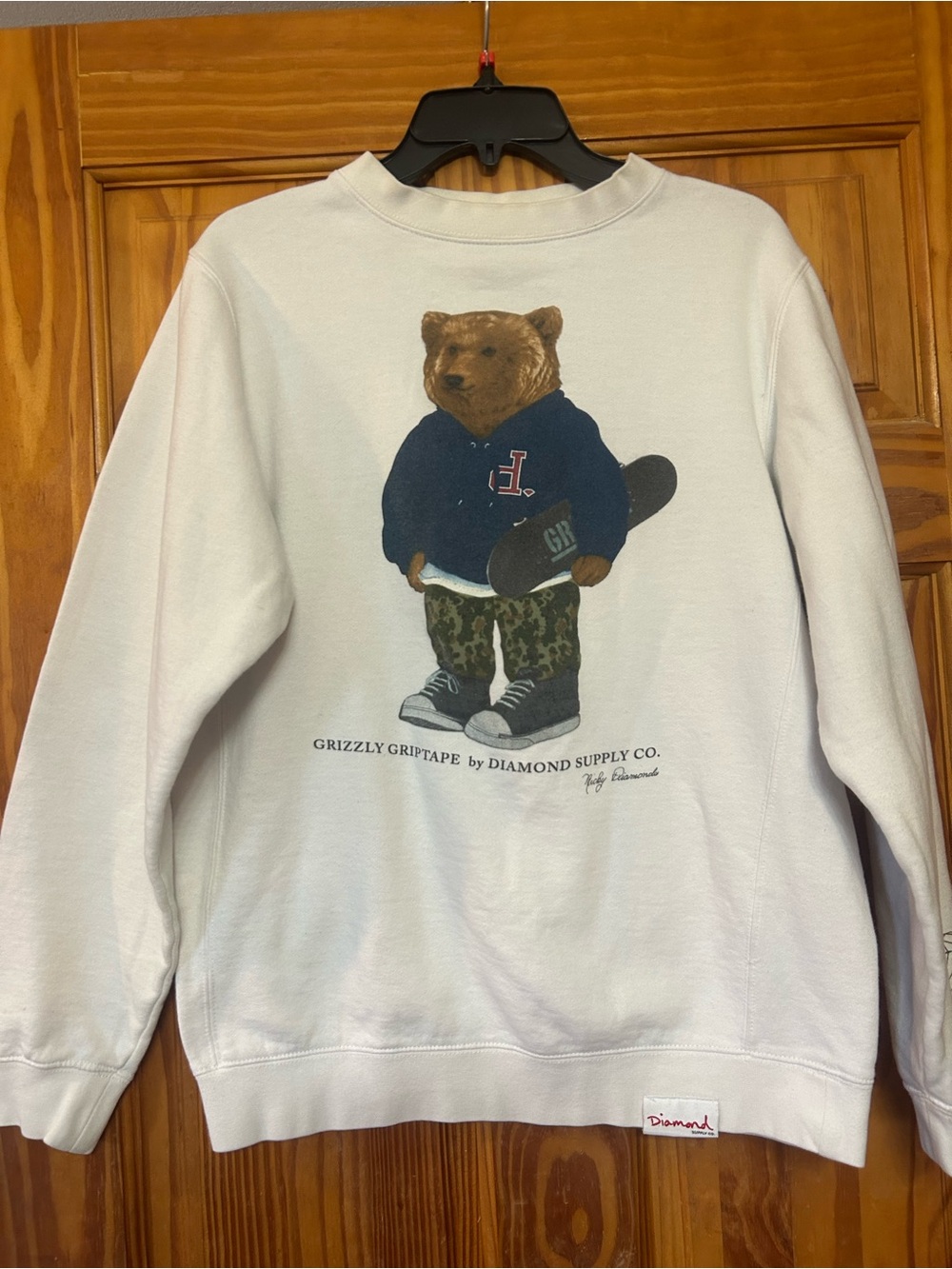 Diamond Supply Co. White Bear Graphic Crewneck with Navy Hoodie